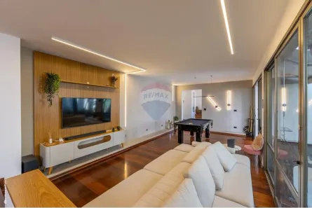 Casa com 5 Quartos para alugar, 398m² no Vila Tramontano, São Paulo