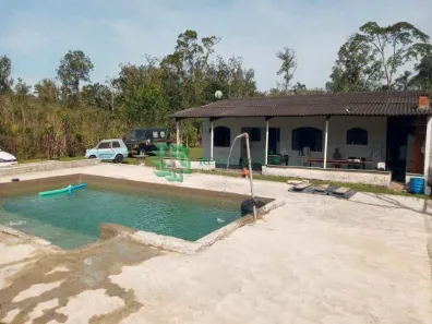 Fazenda / Sítio / Chácara com 4 Quartos à venda, 200m² no Parque Balneario Comodoro, Mongaguá