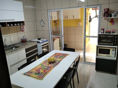 Casa de Vila com 2 Quartos à venda, 104m² no Vila Maria Eugênia, Campinas