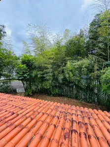 Casa de Condomínio com 3 Quartos para venda ou aluguel, 300m² no Chácara do Refúgio, Carapicuíba