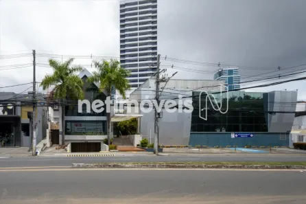 Prédio Inteiro para venda ou aluguel, 700m² no Caminho das Árvores, Salvador