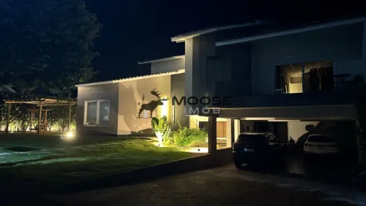 Casa de Condomínio com 3 Quartos à venda, 490m² no Zona 08, Maringá