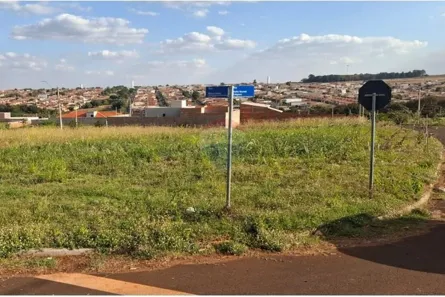 Terreno / Lote / Condomínio à venda, 220m² no Centro, Cravinhos
