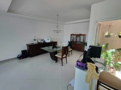 Casa com 3 Quartos para alugar, 400m² no Jabotiana, Aracaju