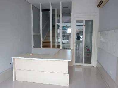 Loja / Salão / Ponto Comercial para venda ou aluguel, 70m² no São Lourenço, Curitiba