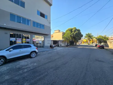 Loja / Salão / Ponto Comercial à venda, 137m² no Bom Pastor, Divinópolis