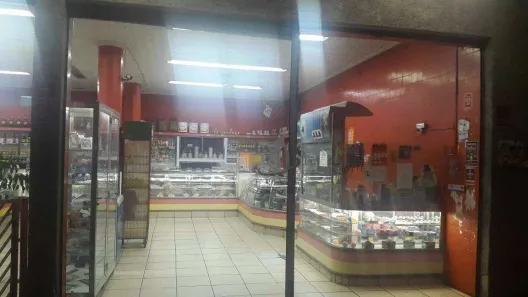 Loja / Salão / Ponto Comercial à venda, 500m² no Conforto, Volta Redonda