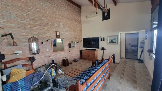 Fazenda / Sítio / Chácara com 2 Quartos à venda, 2000m² no Tataúba, Caçapava