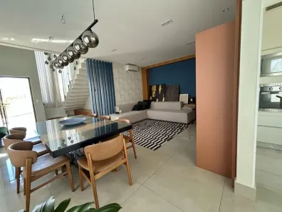 Sobrado com 4 Quartos à venda, 280m² no Setvillage Las Palmas, Pouso Alegre