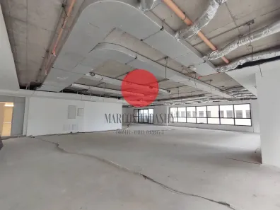Andar / Laje corporativa para alugar, 338m² no Alphaville Industrial, Barueri