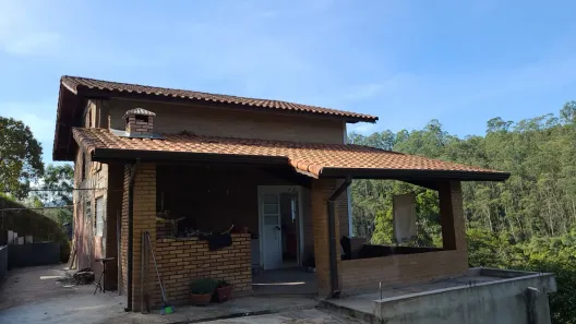 Fazenda / Sítio / Chácara com 3 Quartos à venda, 240m² no São Vicente, Mairiporã