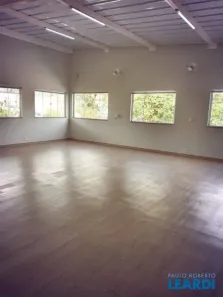 Loja / Salão / Ponto Comercial para alugar, 94m² no Centro, Atibaia