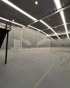 Galpão / Depósito / Armazém para alugar, 2600m² no Distrito Industrial, Araçariguama