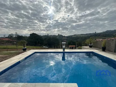 Fazenda / Sítio / Chácara com 3 Quartos à venda, 1300m² no , Mairinque