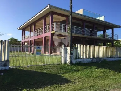 Sobrado com 4 Quartos para alugar, 200m² no Guapê, Pontal do Paraná