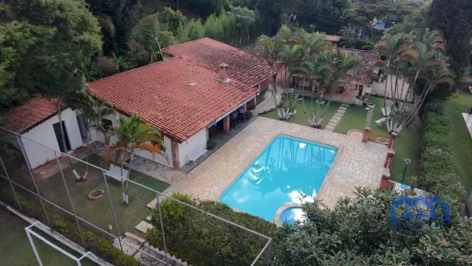 Fazenda / Sítio / Chácara com 4 Quartos à venda, 2057m² no , Mairinque
