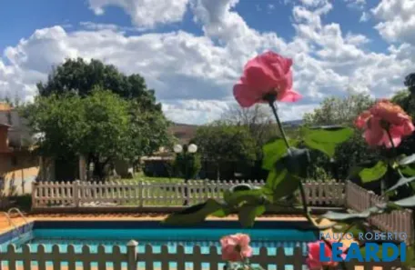 Fazenda / Sítio / Chácara com 4 Quartos à venda, 230m² no Chácaras Fernão Dias, Atibaia