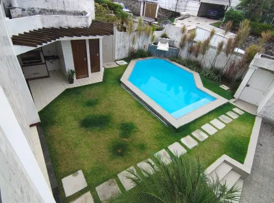 Sobrado com 4 Quartos à venda, 462m² no Vilas do Atlântico, Lauro de Freitas