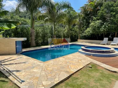 Fazenda / Sítio / Chácara com 3 Quartos para alugar, 680m² no Porteira Preta, Mogi das Cruzes