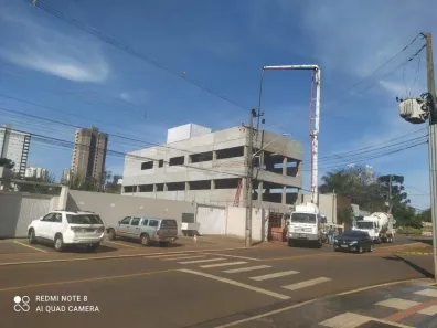 Conjunto Comercial / Sala para alugar, 1000m² no Jardim Bandeirantes, Arapongas