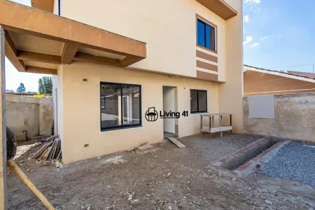 Casa de Condomínio com 3 Quartos à venda, 150m² no Santa Cândida, Curitiba