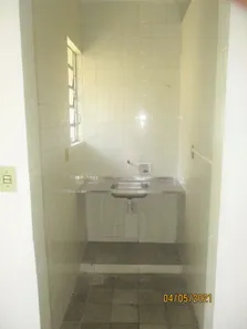 Kitnet com 1 Quarto para alugar, 25m² no Jardim Vinte e Cinco de Agosto, Duque de Caxias