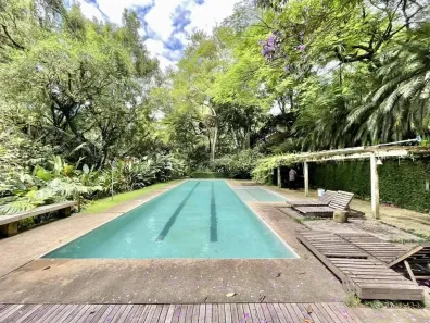 Casa de Condomínio com 3 Quartos à venda, 380m² no Chácara do Refúgio, Carapicuíba