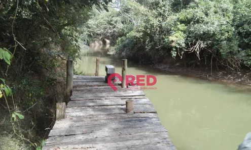 Fazenda / Sítio / Chácara com 2 Quartos à venda, 60m² no Cabacais, Sarapuí