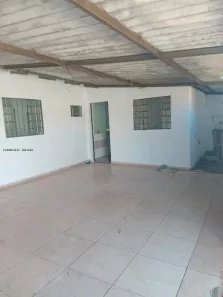 Casa com 2 Quartos para alugar, 80m² no Jardim Tropical, Londrina
