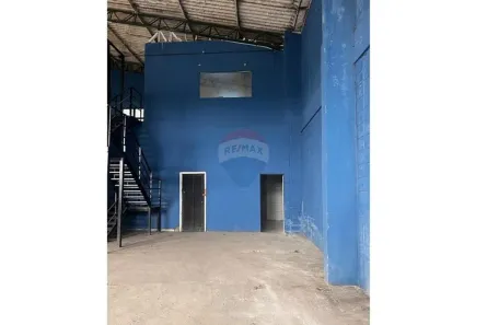 Galpão / Depósito / Armazém para alugar, 594m² no Jardim Marilu, Carapicuíba