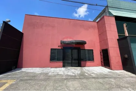 Loja / Salão / Ponto Comercial à venda, 247m² no Lagoa Nova, Natal
