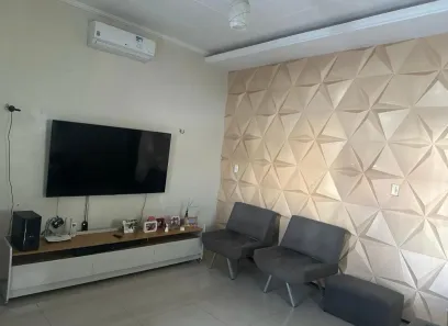Casa com 4 Quartos à venda, 170m² no Saci, Teresina