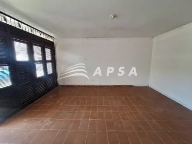 Prédio Inteiro com 3 Quartos para alugar, 254m² no Cidade dos Funcionários, Fortaleza