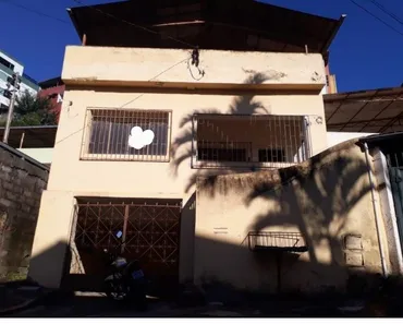 Casa com 3 Quartos à venda, 99m² no Lourdes, Viçosa