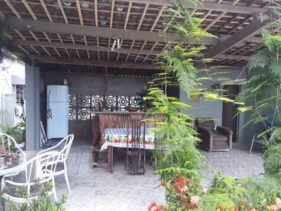 Casa com 5 Quartos à venda, 300m² no , Moreno