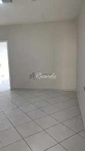 Conjunto Comercial / Sala para alugar, 110m² no Centro, Arapongas