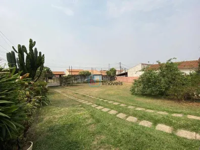 Fazenda / Sítio / Chácara com 3 Quartos para venda ou aluguel, 196m² no São Sebastião, Americana