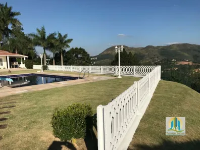Fazenda / Sítio / Chácara com 5 Quartos à venda, 3700m² no Centro, Mairinque