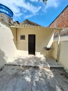 Casa com 1 Quarto para alugar, 45m² no Centro, Belford Roxo
