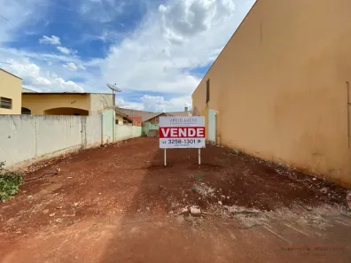 Terreno / Lote / Condomínio à venda, 219m² no Centro, Ibiporã