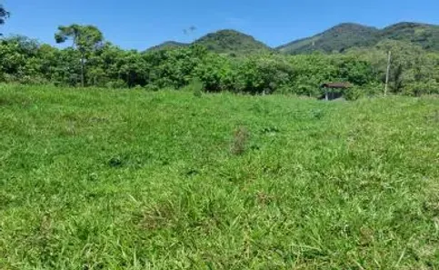 Fazenda / Sítio / Chácara com 3 Quartos à venda, 30000m² no Olaria, Nova Friburgo