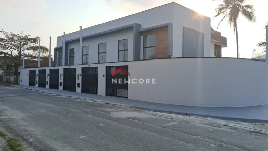 Kitnet à venda, 36m² no Estância Balneária Belmira Novaes, Peruíbe