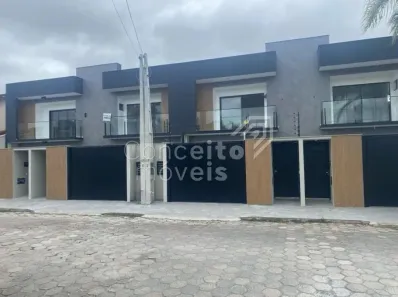 Sobrado com 3 Quartos à venda, 195m² no Floresta, Joinville