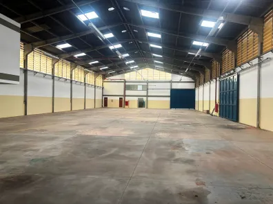 Galpão / Depósito / Armazém para venda ou aluguel, 1657m² no Campo da Vila, Santana de Parnaíba