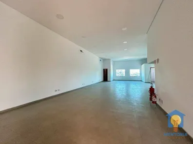 Prédio Inteiro para alugar, 380m² no Jardim Nomura, Cotia