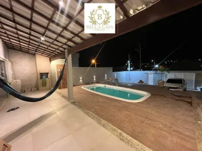 Casa de Condomínio com 2 Quartos para alugar, 110m² no Fazendinha, Araruama