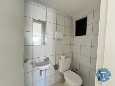 Loja / Salão / Ponto Comercial à venda, 74m² no Petrópolis, Natal