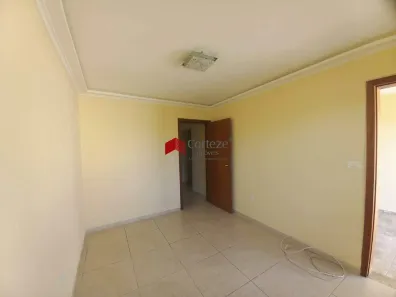 Sobrado com 3 Quartos para alugar, 140m² no Bom Jesus, São José dos Pinhais