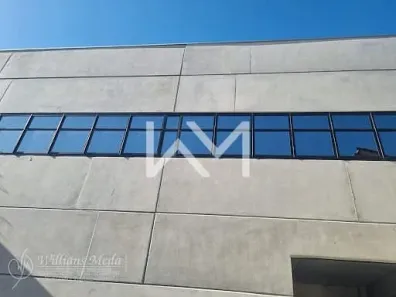 Galpão / Depósito / Armazém para alugar, 700m² no Centro, Arujá
