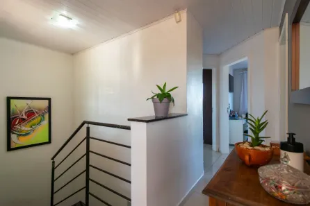 Sobrado com 3 Quartos à venda, 103m² no Itaqui, Campo Largo